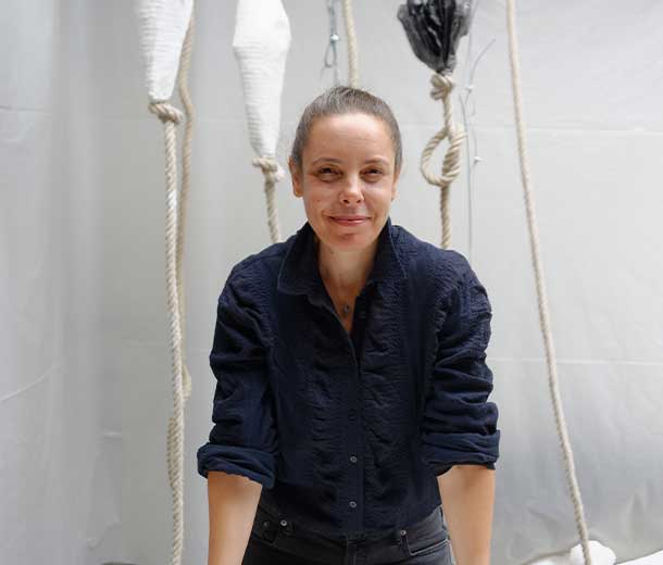 Fondation Rémy Cointreau Mona Oren cire savoir-faire métiers d'art