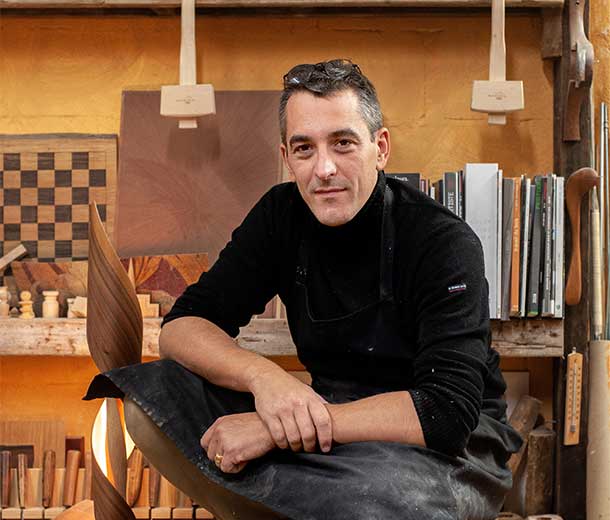 Fondation Rémy Cointreau savoir-faire excellence métiers d'art bruno de maistre ébéniste bois architecte mobilier national paris collection